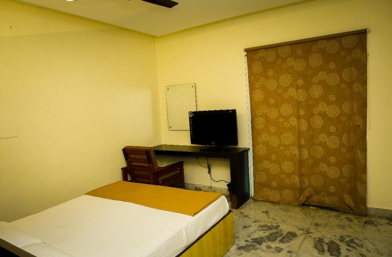 Hotel Arunachala Tiruvannāmalai Zewnętrze zdjęcie