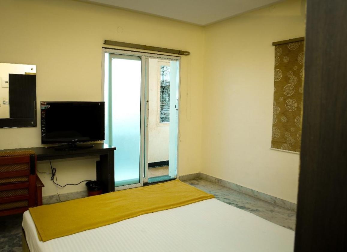 Hotel Arunachala Tiruvannāmalai Zewnętrze zdjęcie